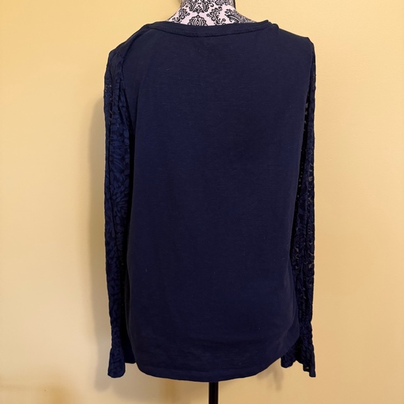 Banana Republic lace long sleeve - Picture 2 of 4